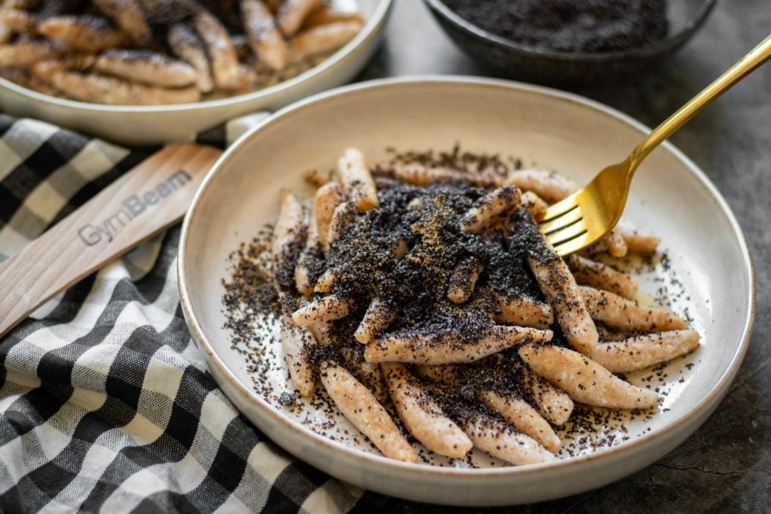 Fitness-Rezept: Mohn-Nuss-Rollen aus Topfenteig