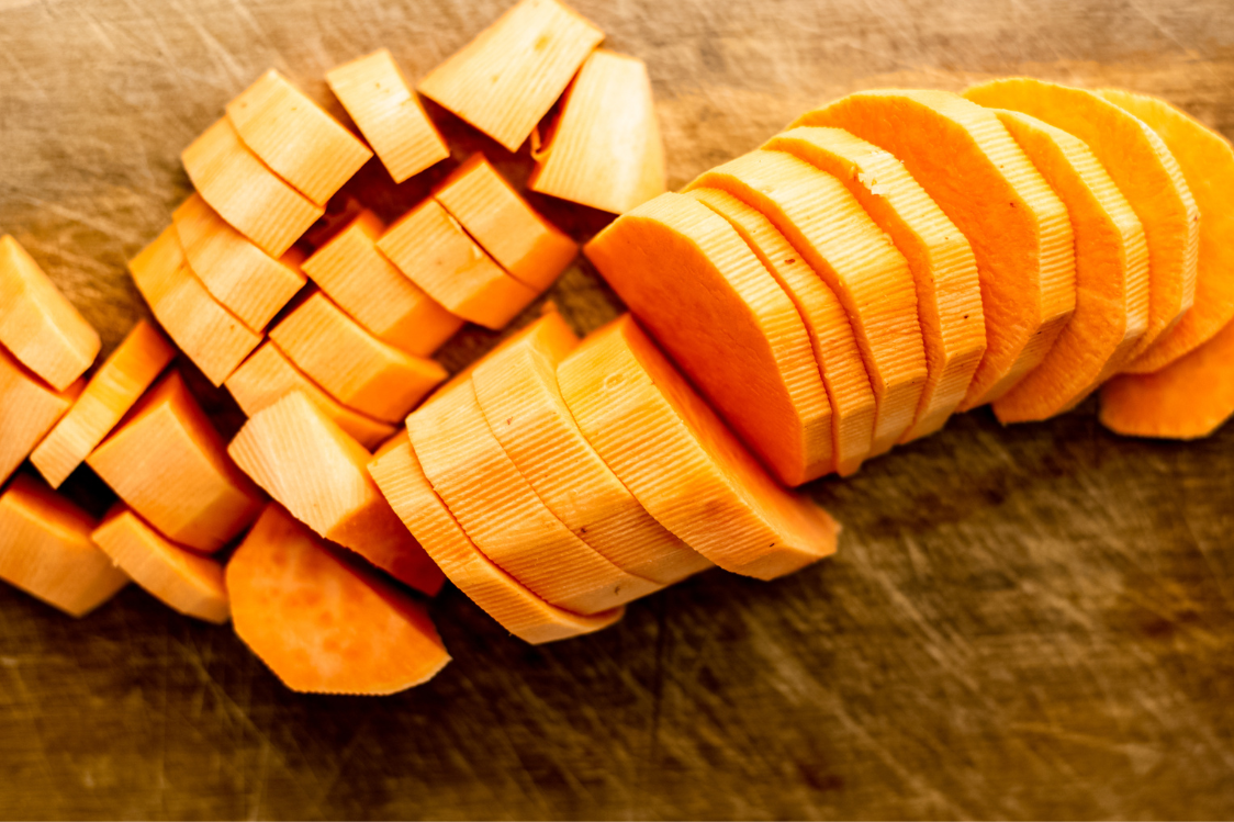 Süßkartoffel-Falafel mit Joghurt-Dip - Zubereitung Süßkartoffel-Falafel mit Joghurt-Dip - Zubereitung