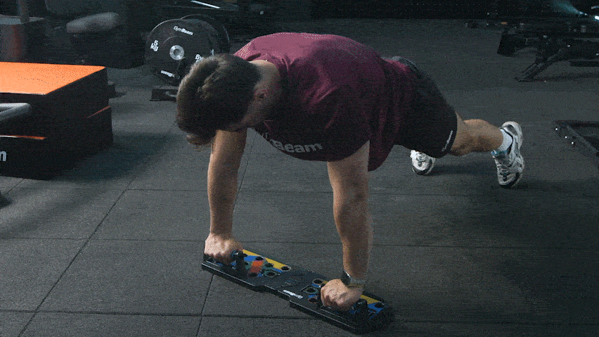 Push-Ups für die Brust mit dem multifunktionalen Push-Up Board