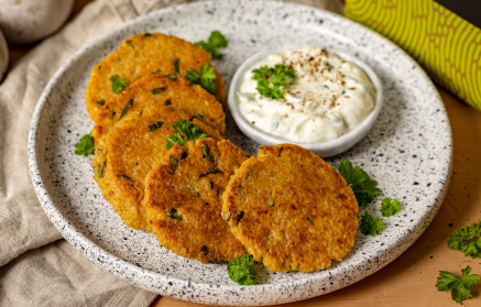 Fitness-Rezept: Kichererbsen-Patties mit Quarkdip