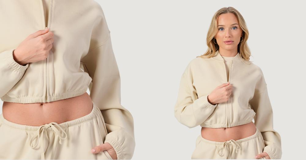 NEO Zip-Up Sweatshirt für Frauen in Almond - GymBeam