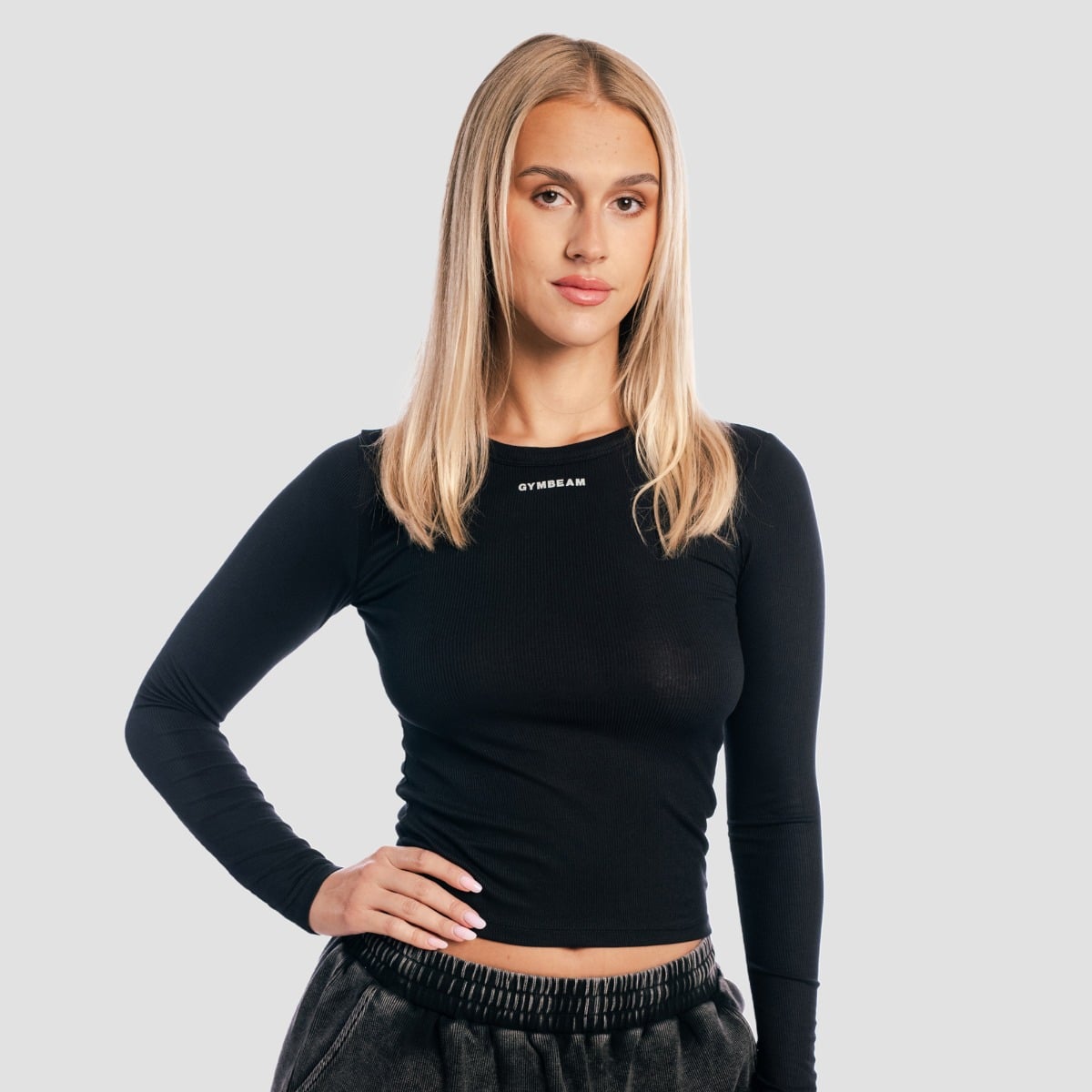 Aura Langarm Shirt für Frauen in Black - GymBeam