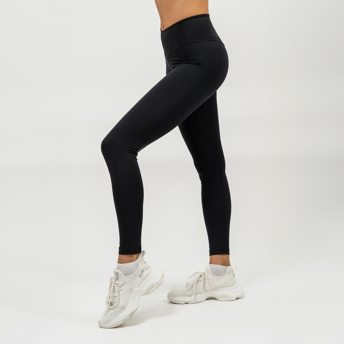 High Waist Leggings ELEVATED Black - NEBBIA