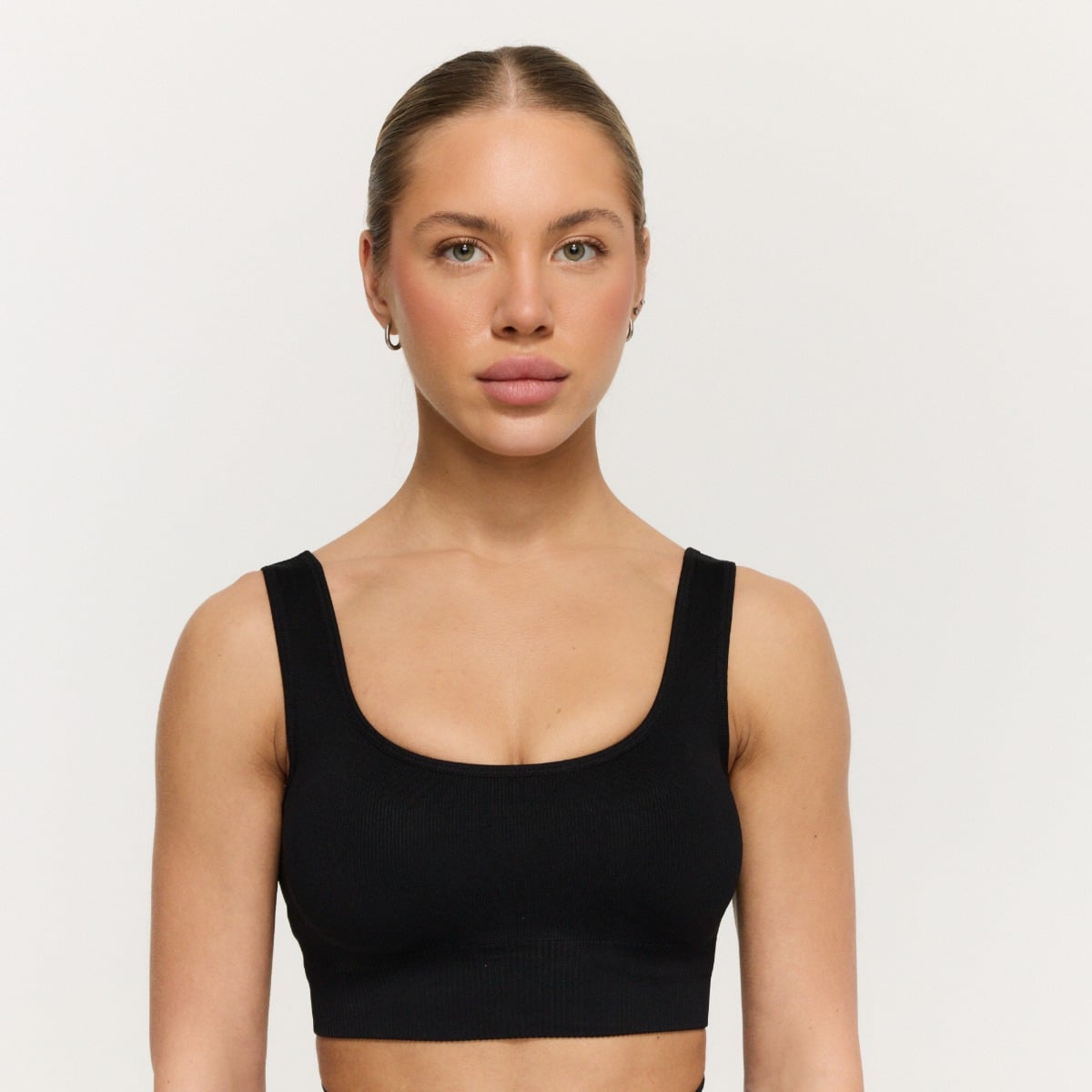 GymBabe Bralette für Frauen in Black - GymBeam