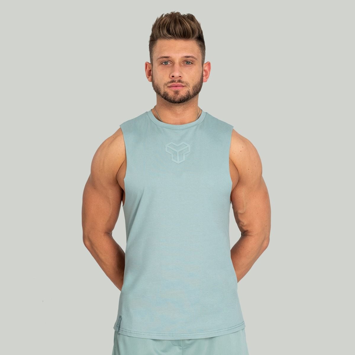 Blau