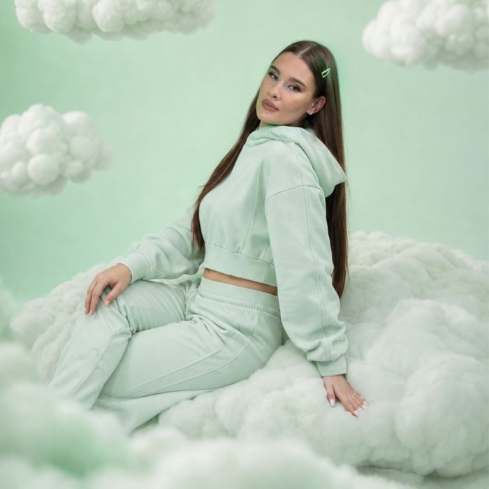 Women‘s Mochi Cropped Hoodie Green - GymBeam L