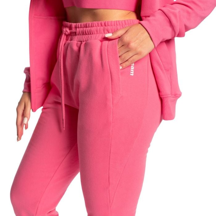 Women‘s Limitless Joggers Dragonfruit - GymBeam M