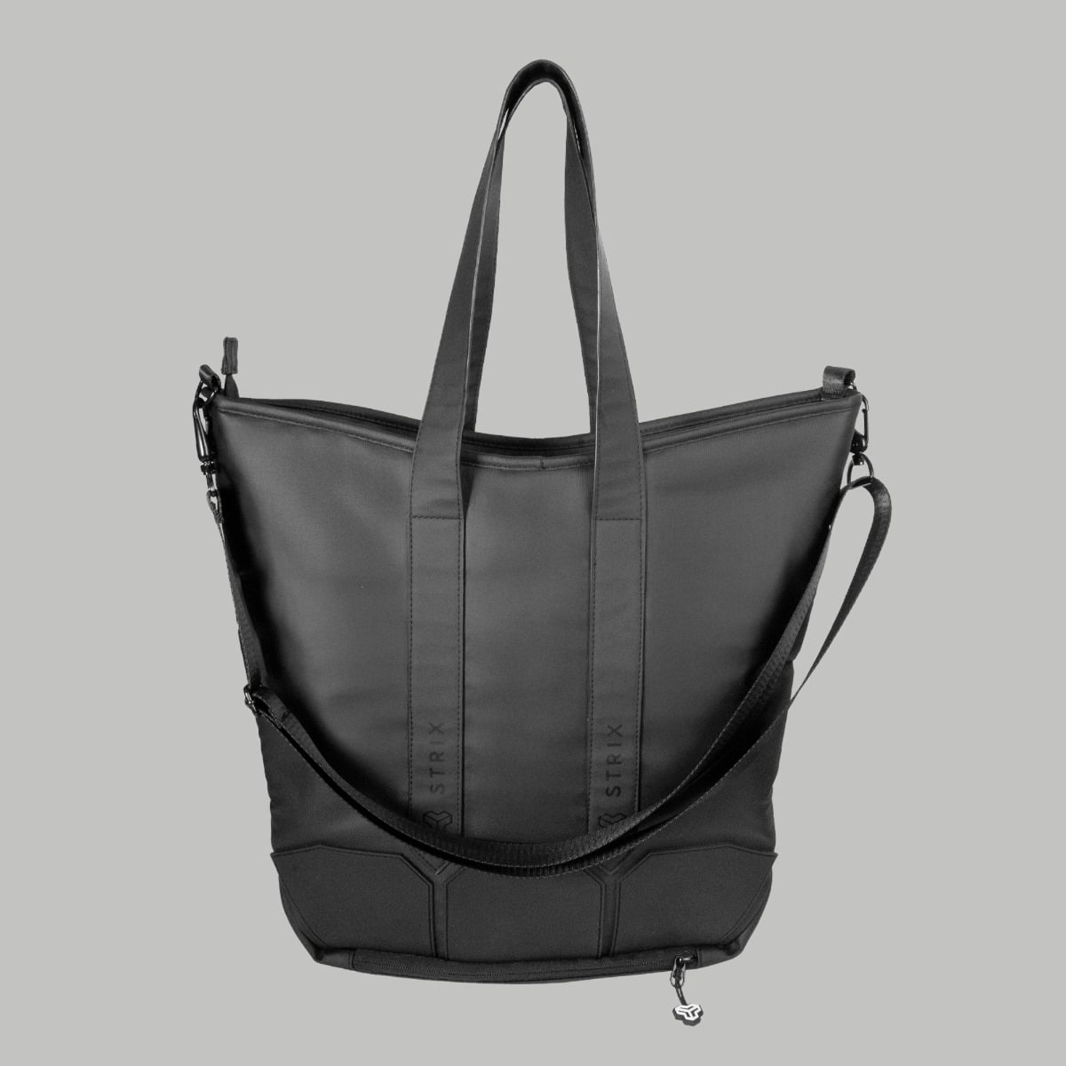 Essential Daily Bag in Black - STRIX