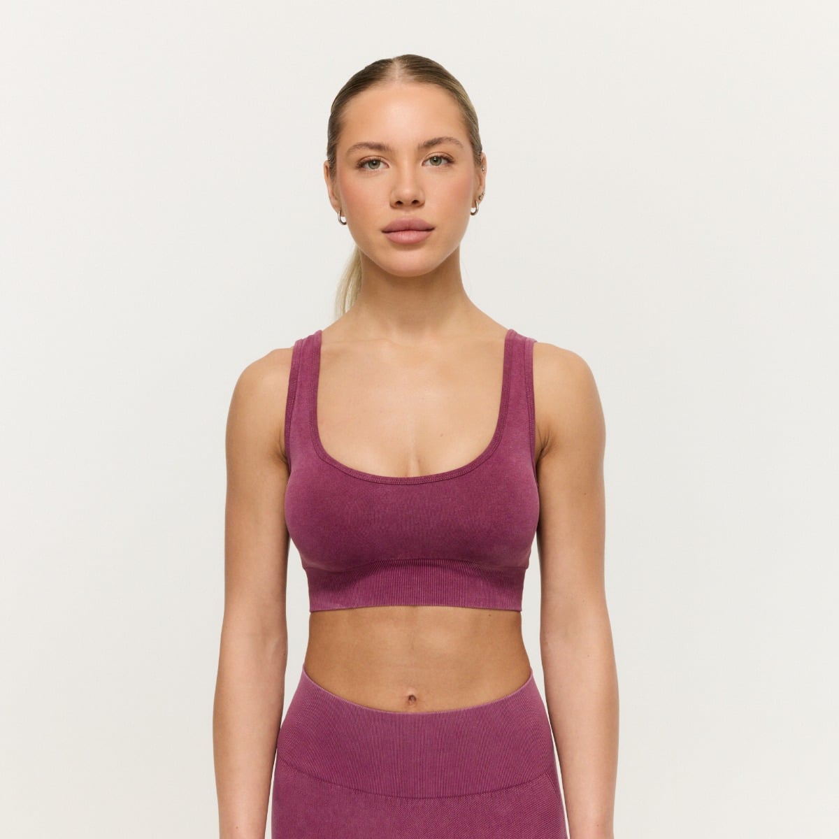 LIFT Nahtloser Sport-BH in Plum - GymBeam