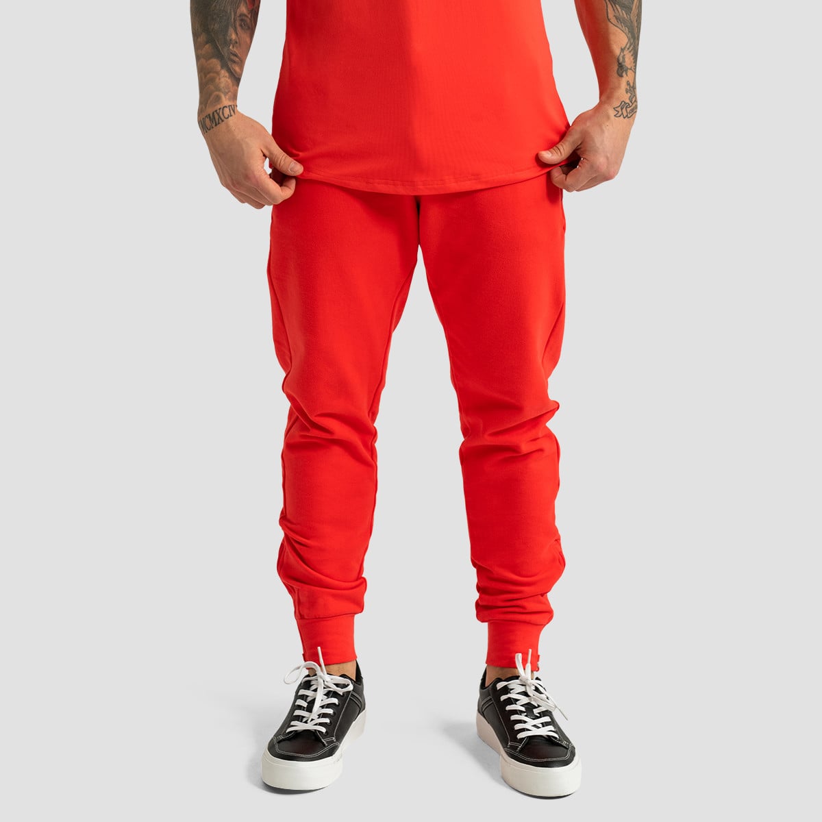 Limitless Jogginghose in Hot Red - GymBeam