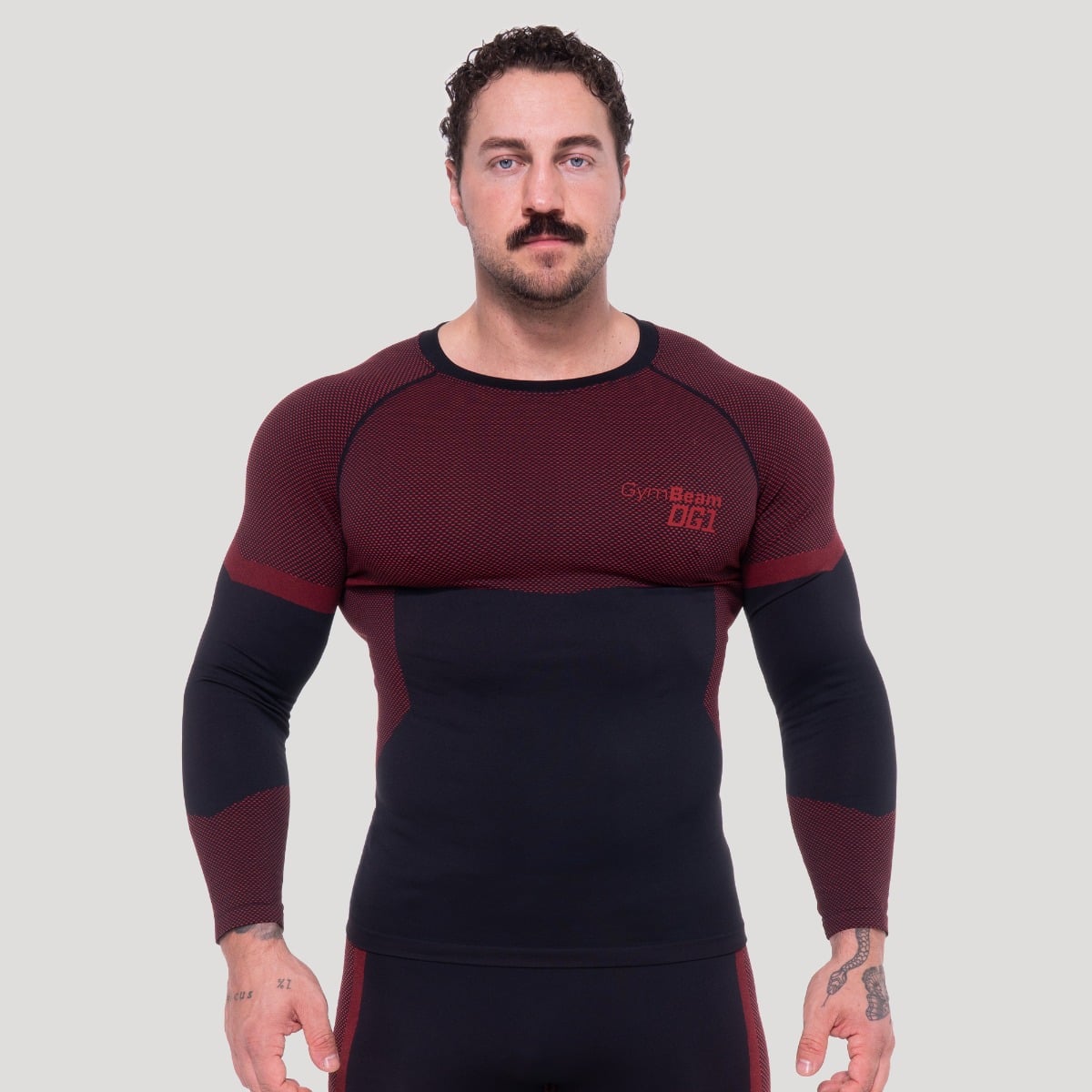 OG1 Seamless Long Sleeve in Black/Red - GymBeam