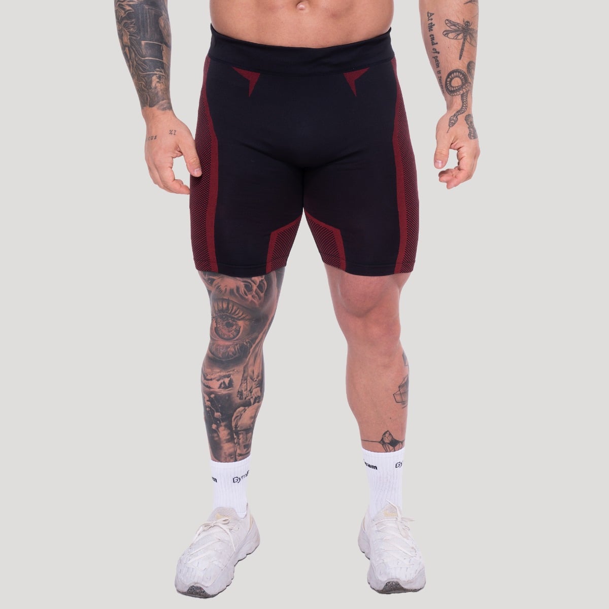 OG1 Seamless Shorts in Black/Red - GymBeam