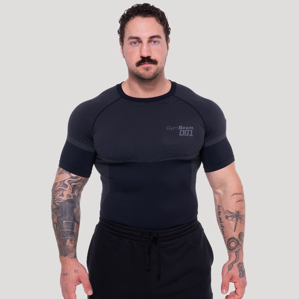OG1 Seamless T-shirt in Black/Grey - GymBeam
