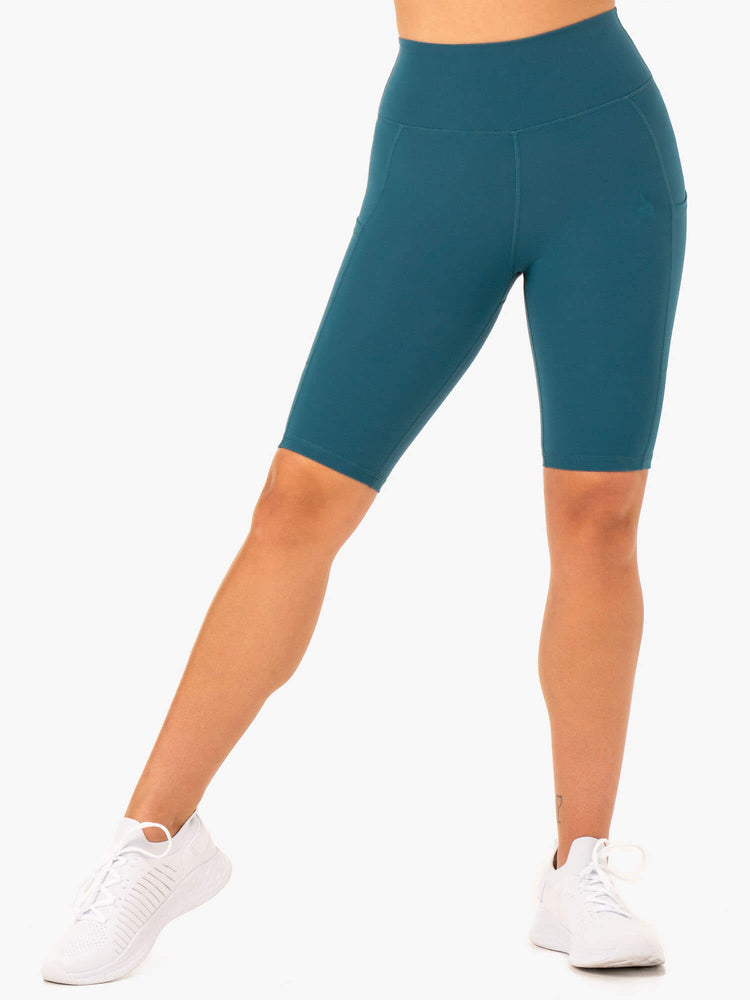 Women‘s Reset High Waisted Pocket Bike Shorts Teal - Ryderwear