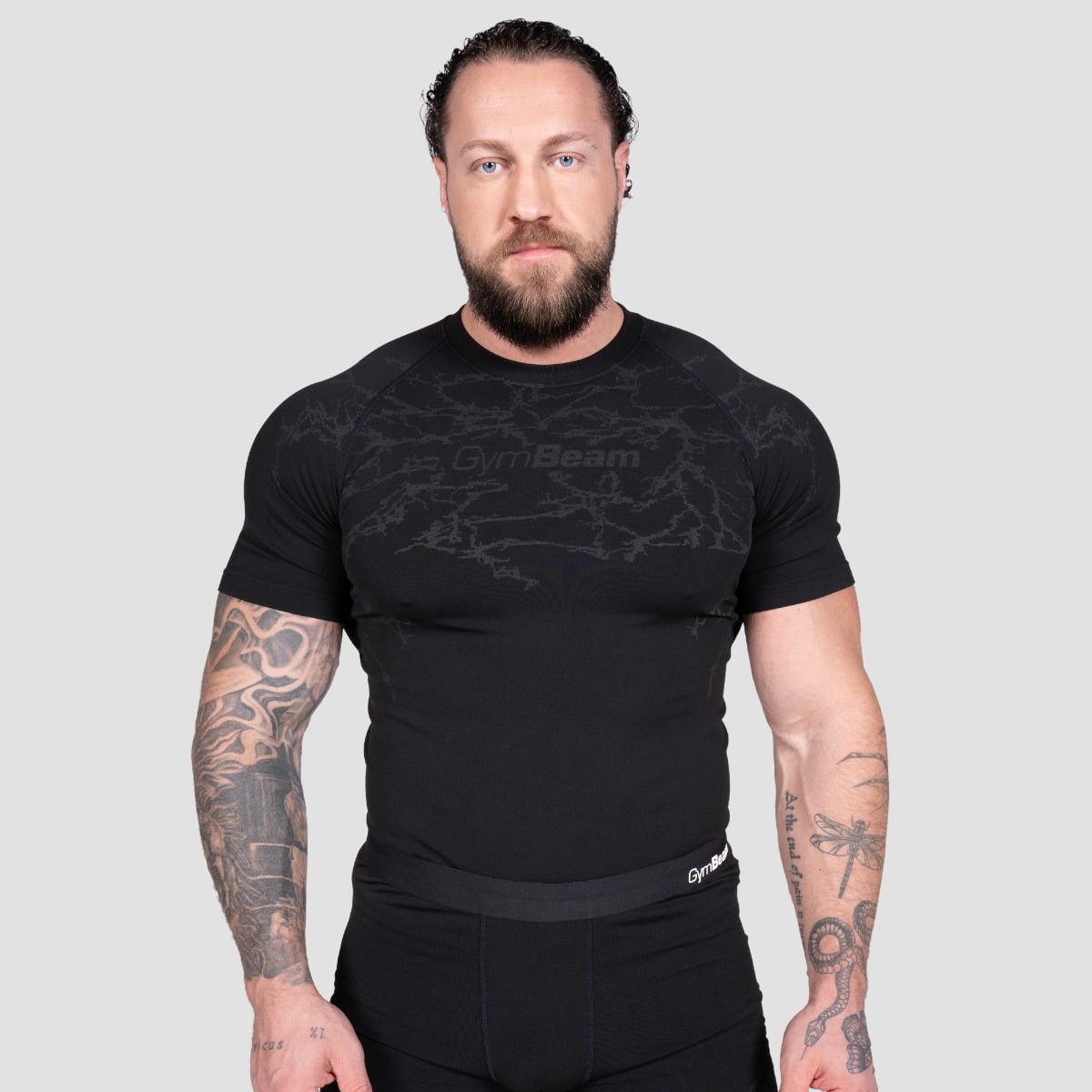Static Seamless T-Shirt in Black - GymBeam