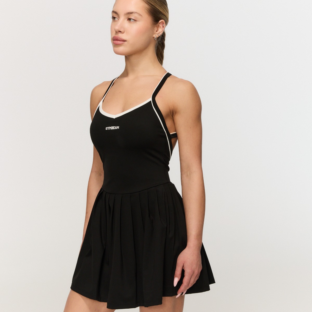 Varsity Sportkleid in Black - GymBeam