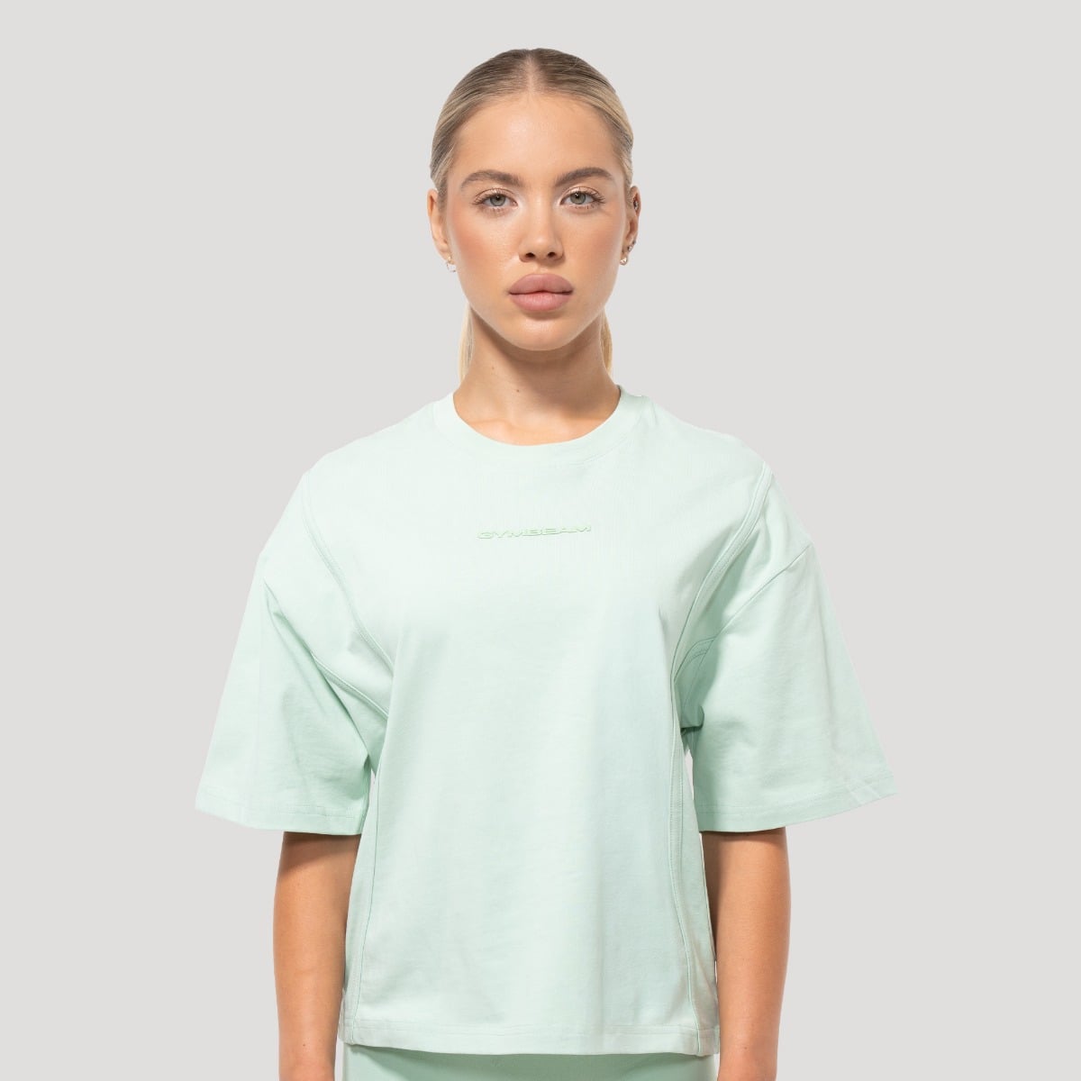 Mochi Oversized T-Shirt für Frauen in Green - GymBeam