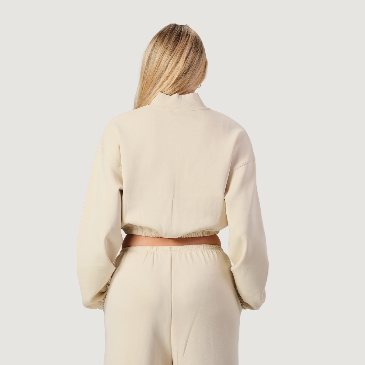 NEO Zip-Up Sweatshirt für Frauen in Almond - GymBeam