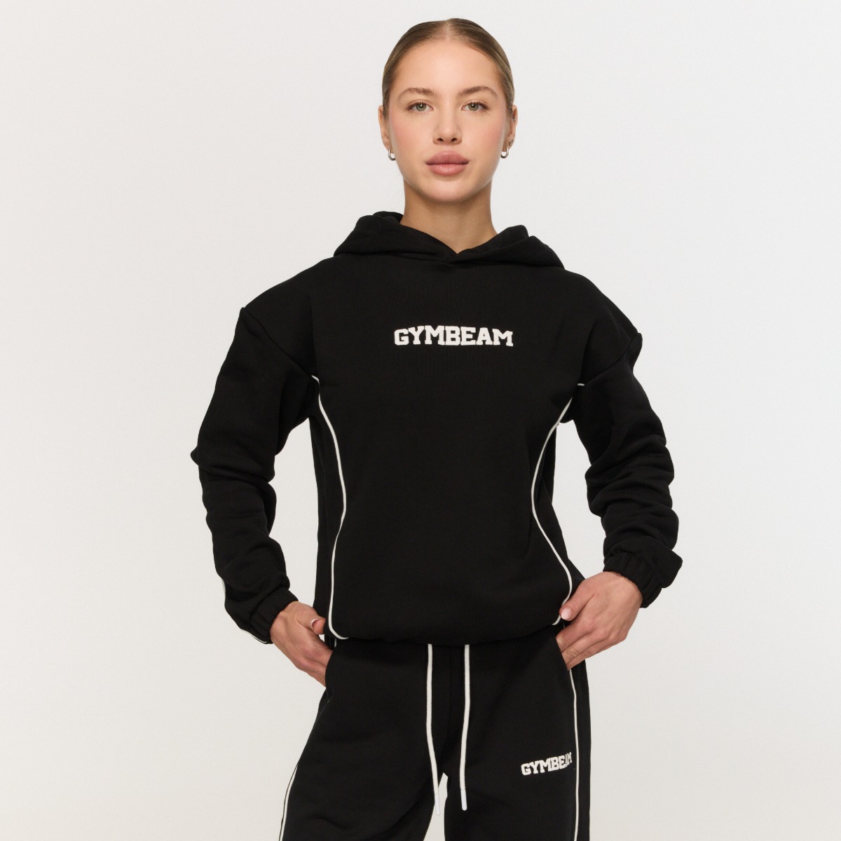 Varsity Hoodie für Frauen in Black - GymBeam