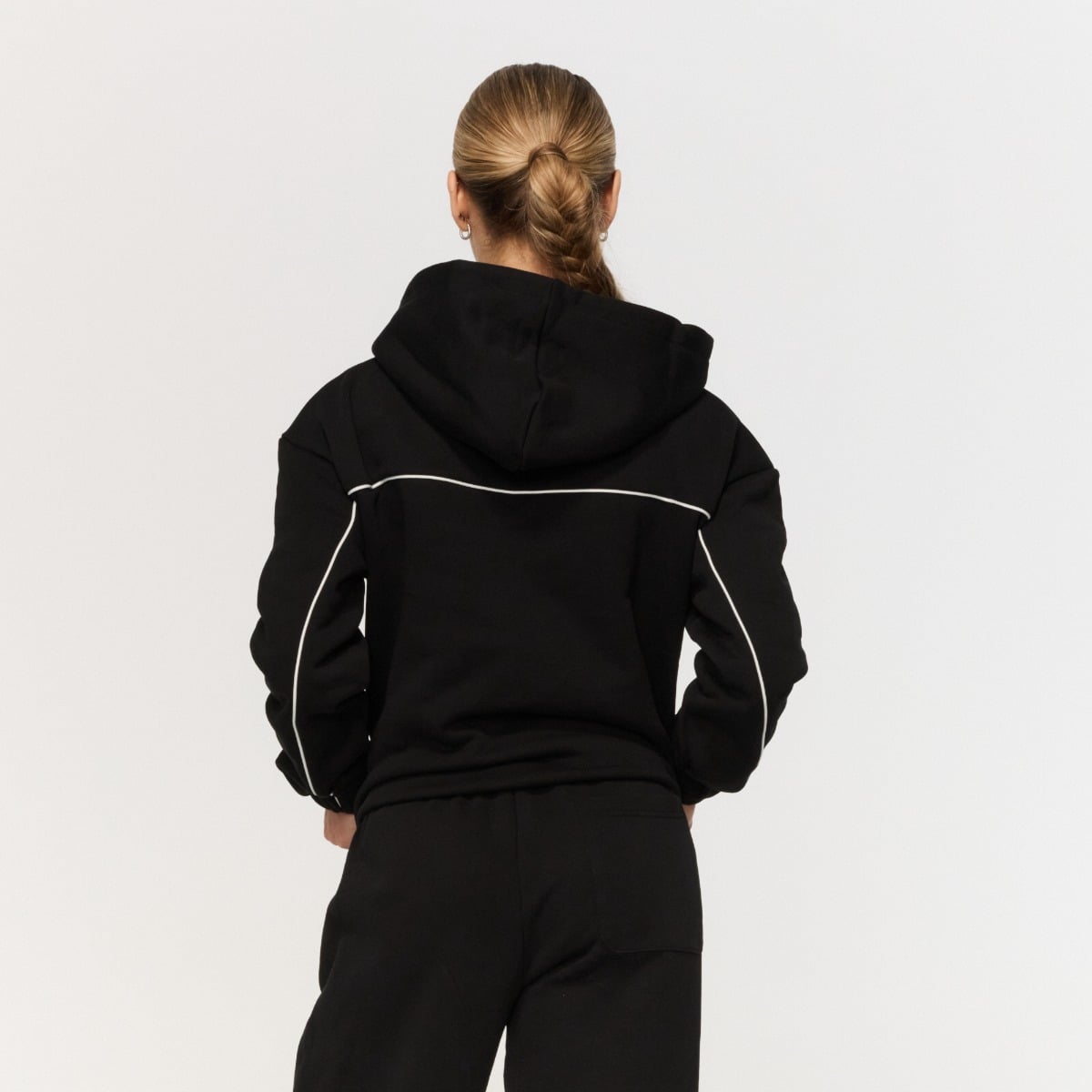 Varsity Hoodie für Frauen in Black - GymBeam