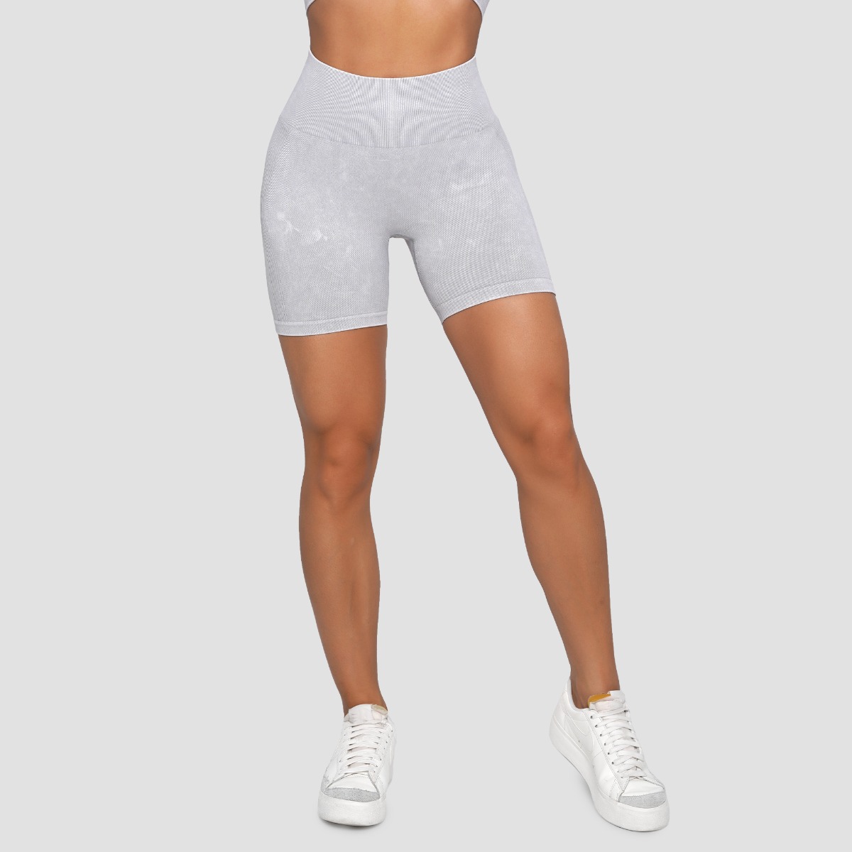 LIFT Nahtlose Shorts für Frauen in Grey - GymBeam