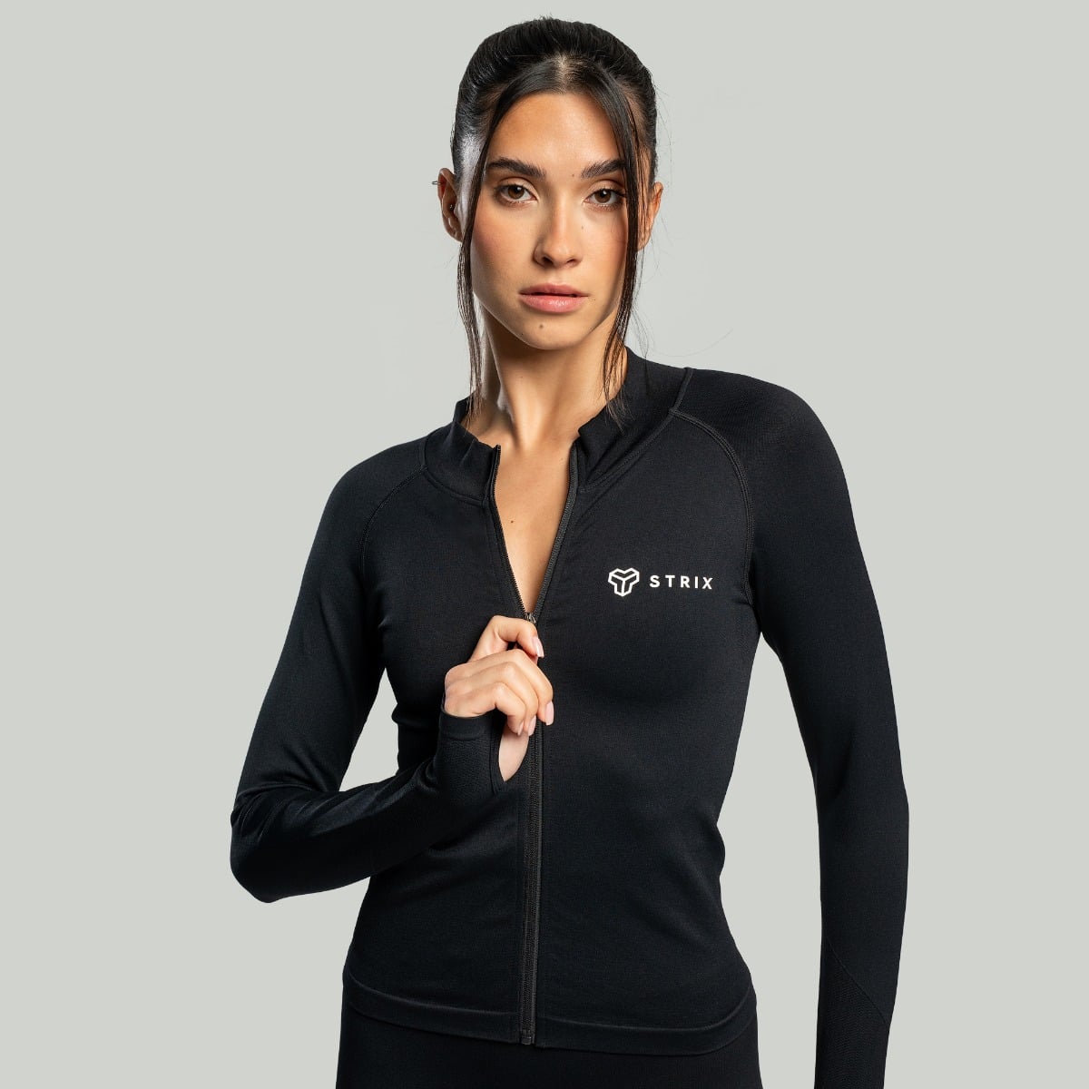 Sport-Top für Frauen Seamless in Black - STRIX